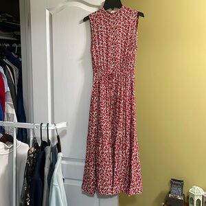 Beautiful Brand New Sleeveless Dress